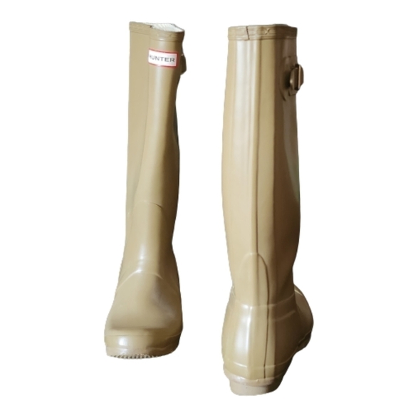 Hunter original tall rain boots color tan size 6M/7F socks included - Picture 5 of 10